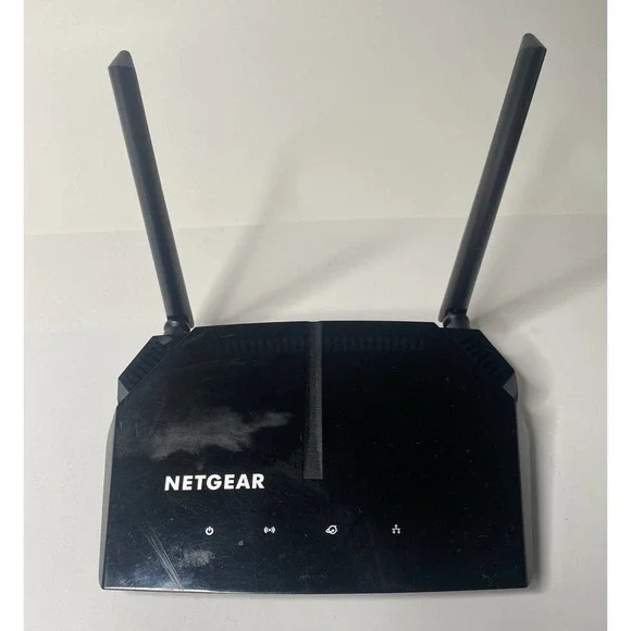 NETGEAR Ac1200 Dual Band WiFi Router Model R6120 - Picture 1 of 3